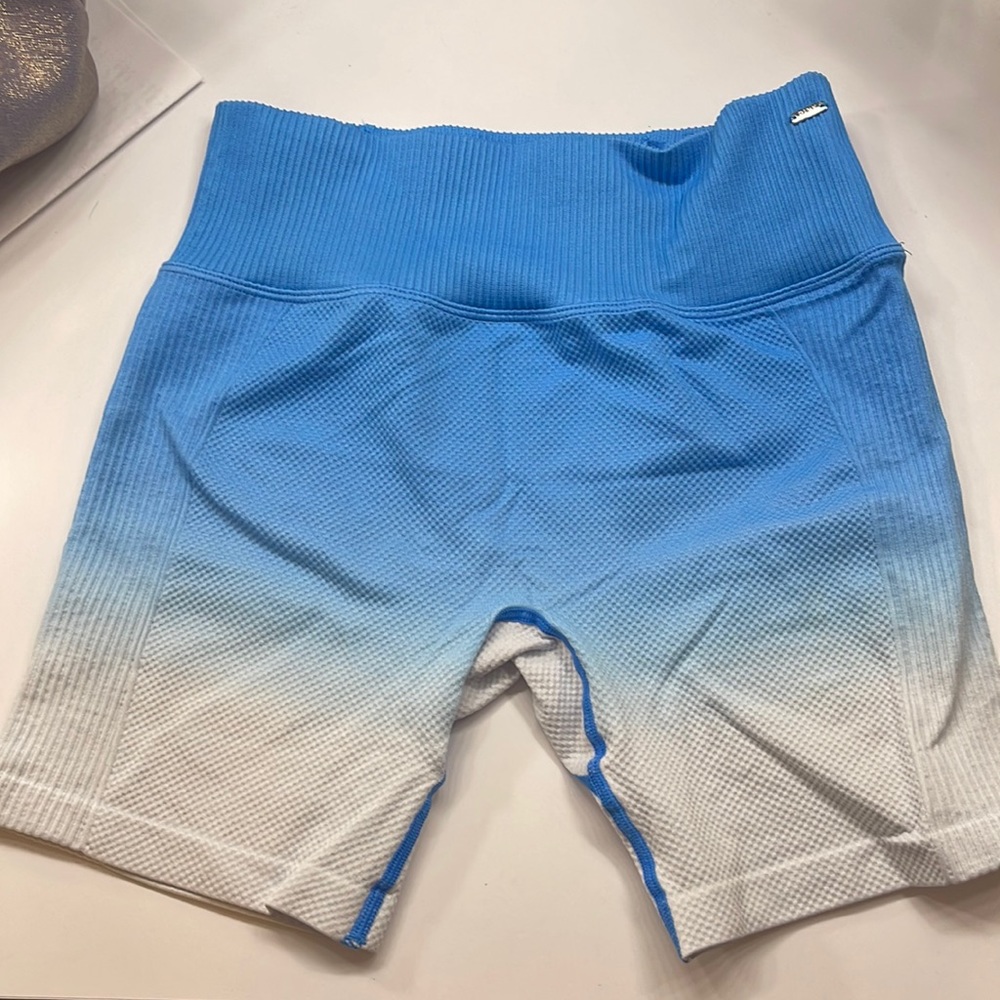 Pink ombré biker shorts